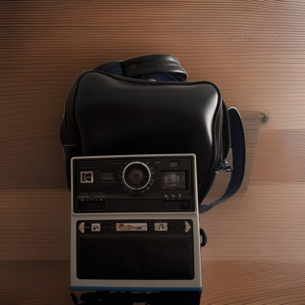Vintage 1970's Kodak EK6 Instant Camera With Case + Manual